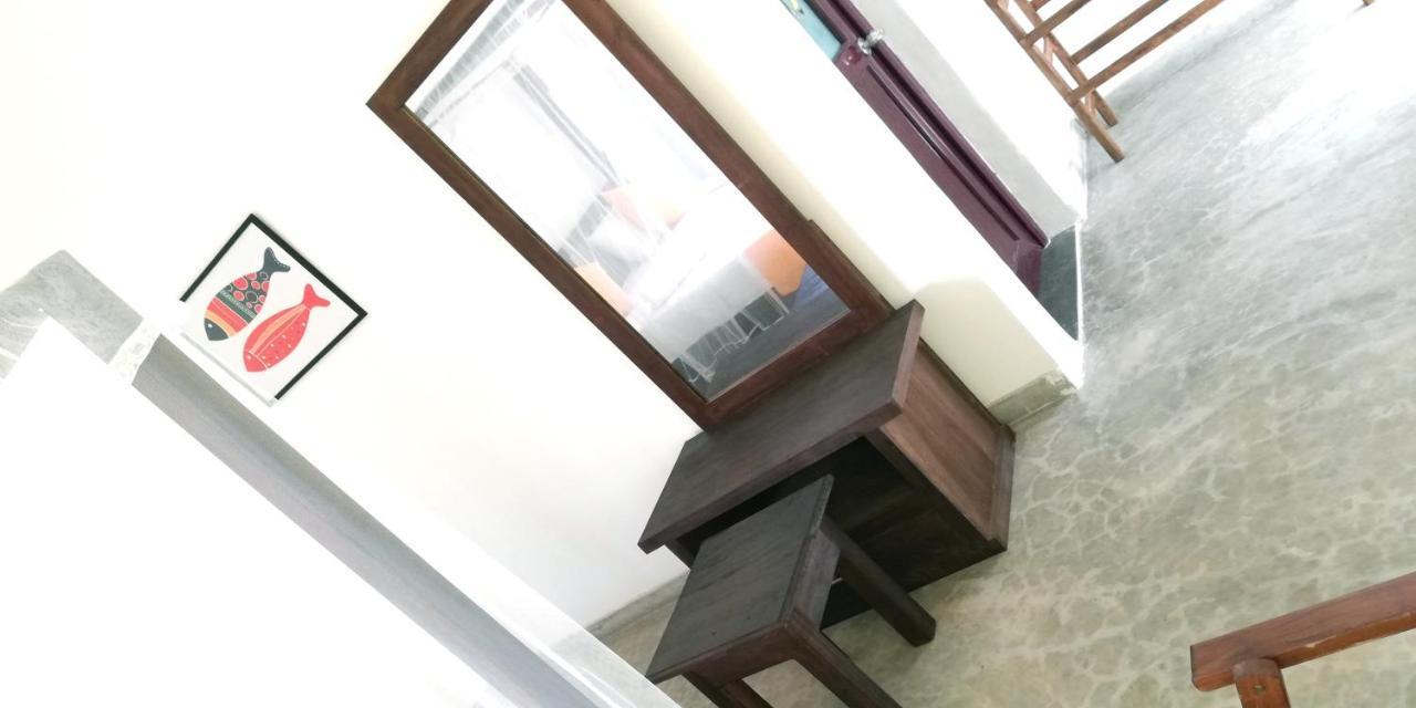 Ocean Voyage Hotel Тангале Екстериор снимка