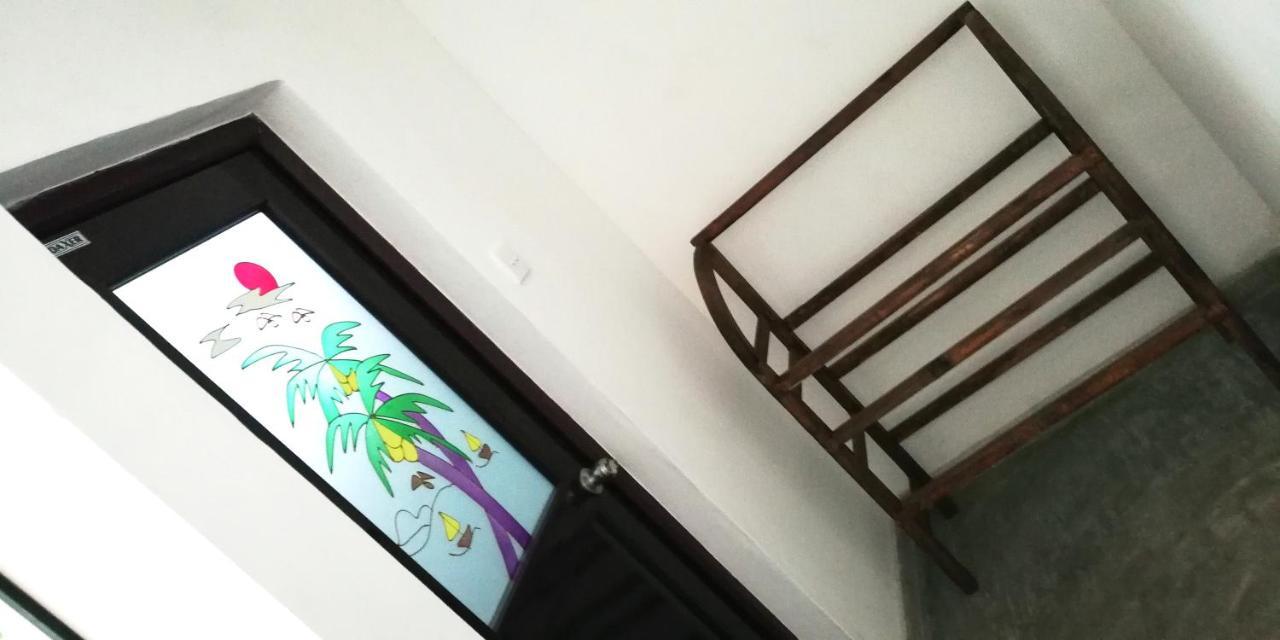Ocean Voyage Hotel Тангале Екстериор снимка