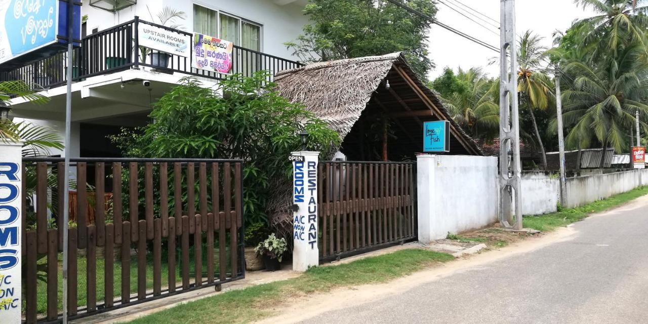 Ocean Voyage Hotel Тангале Екстериор снимка